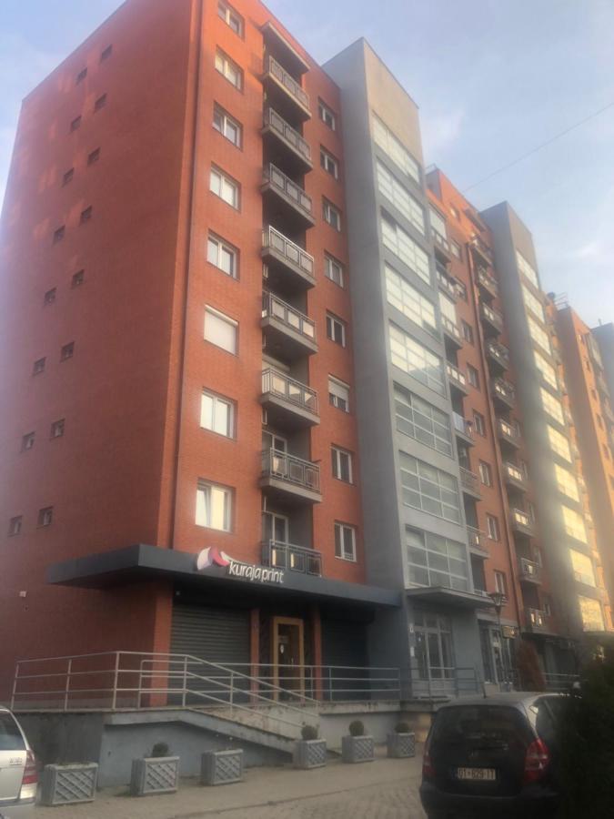 My Place Pristina Esterno foto