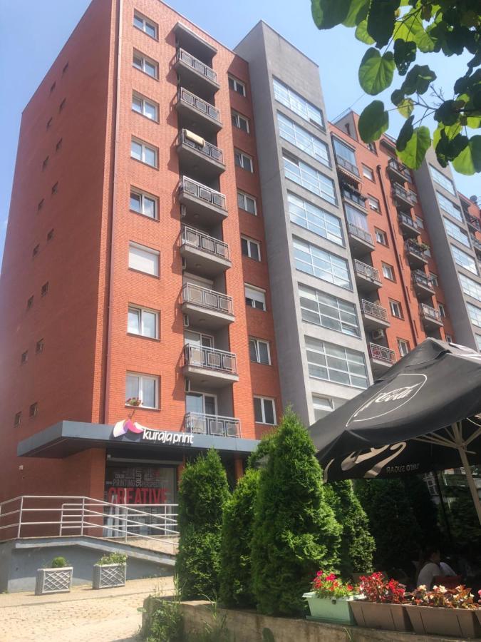 My Place Pristina Esterno foto